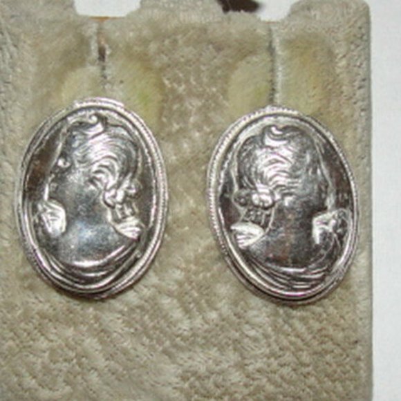Sterling Silver Art Nouveau Inspired Womens Profil